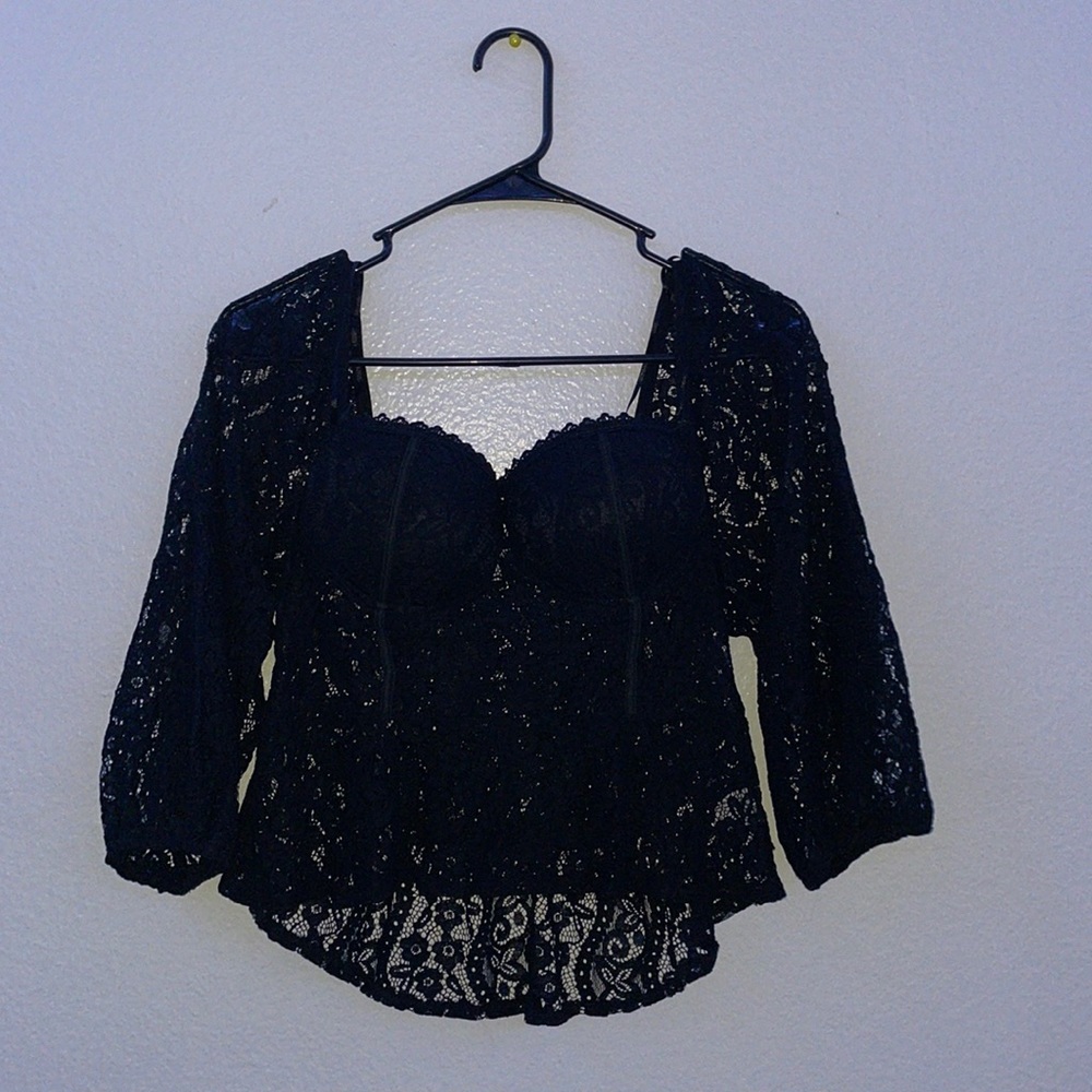Medium Long sleeve blouse